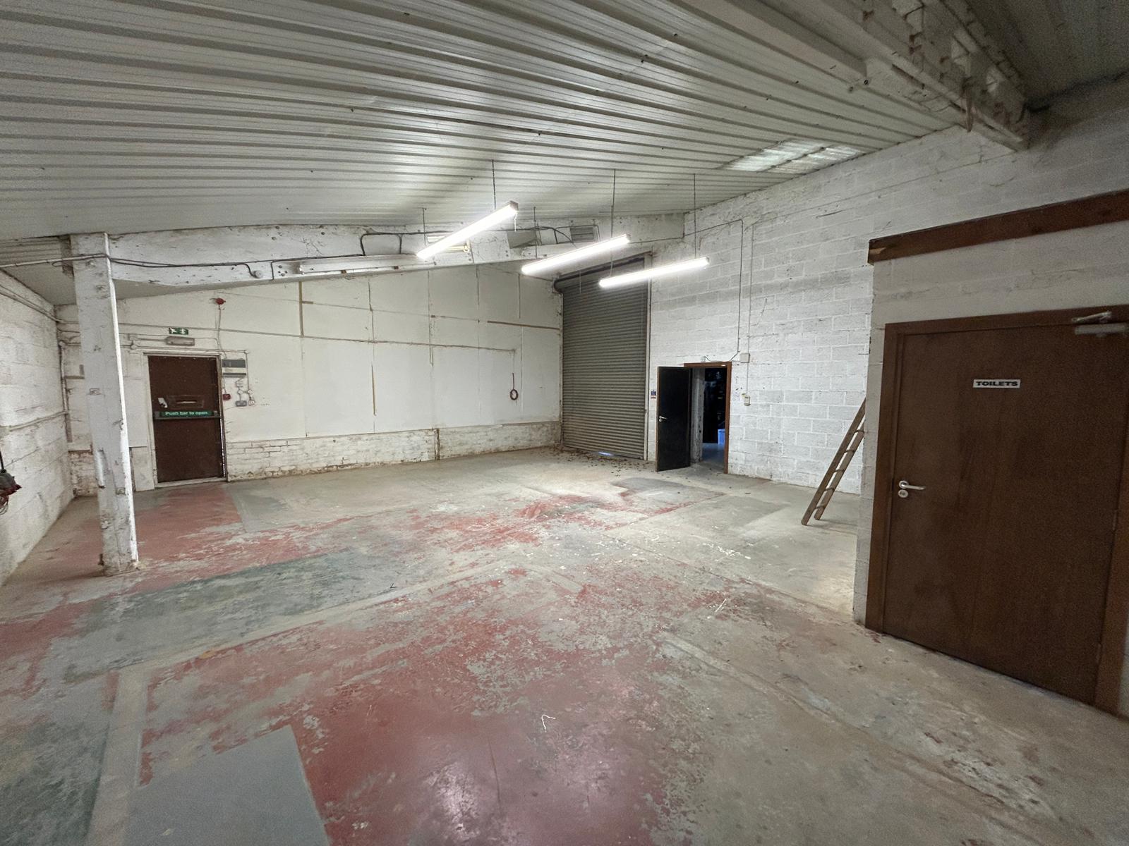 Storage in York - photo 4